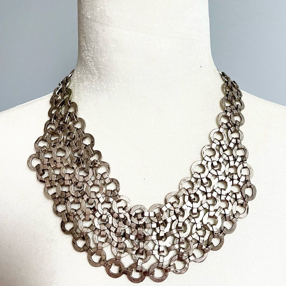 Silver metal link dramatic statement bib necklace